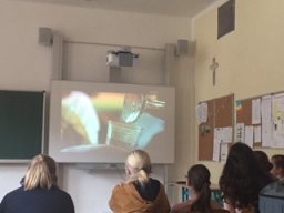 01 Film wird geschaut